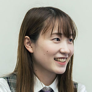 洲之内 里緒奈総務部　総務